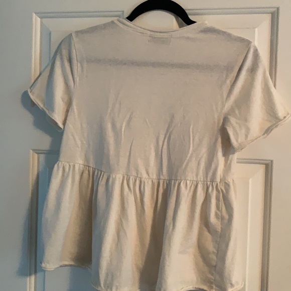 Urban Outfitters Plunging Neckline Peplum top - Picture 4 of 4